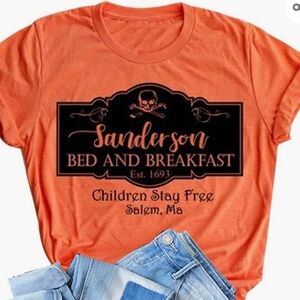 Sanderson Bed and Breakfast Orange Short Sleeve T-shirt Size M